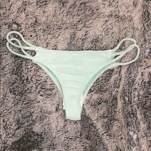 NWT Volcom Bikini Bottom